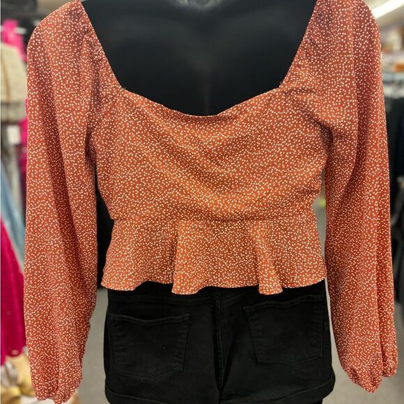 Alter'd State ladies Lg burnt orange w/ white spots crop top - Picture 4 of 7